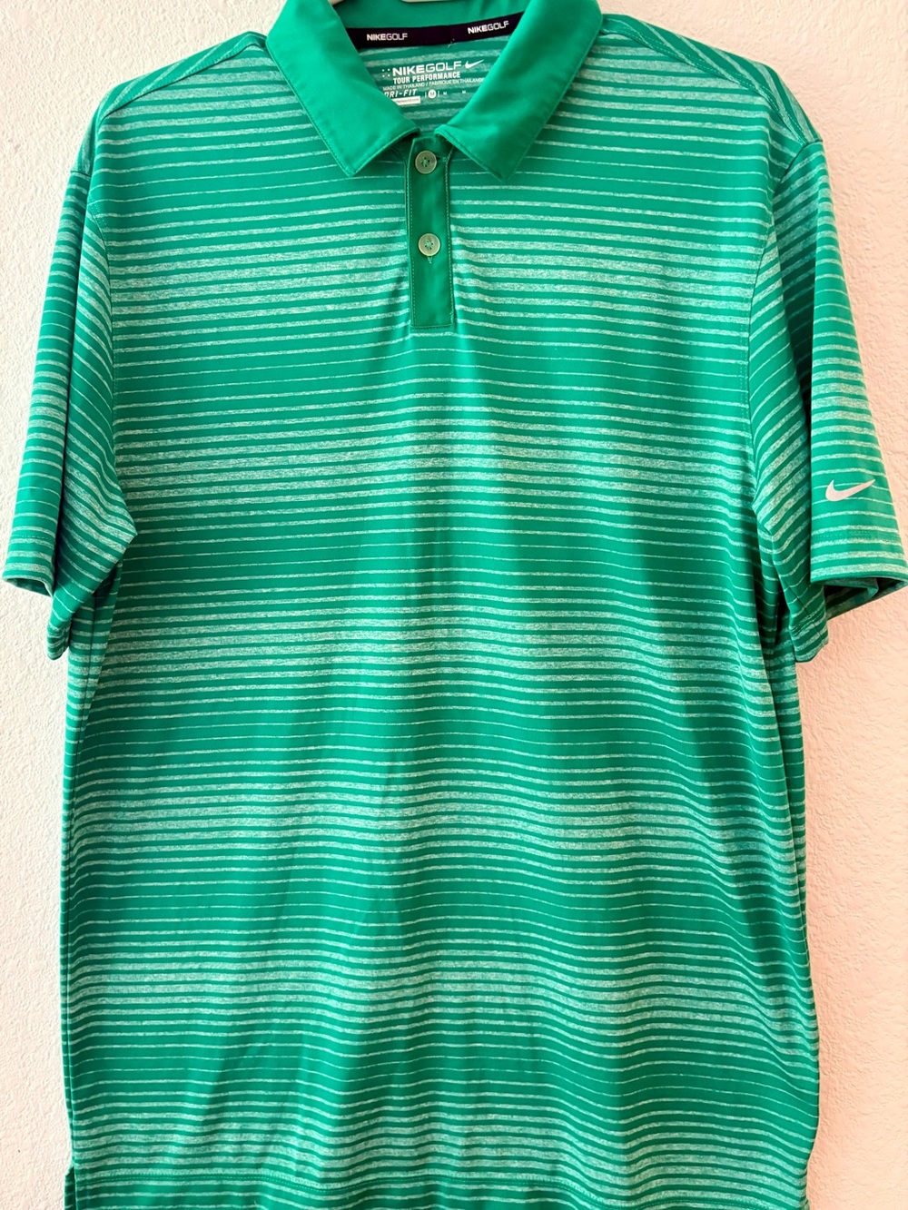 Nike Golf Tour men’s 
Performance Dri-FIT Green stripped polo Sz M